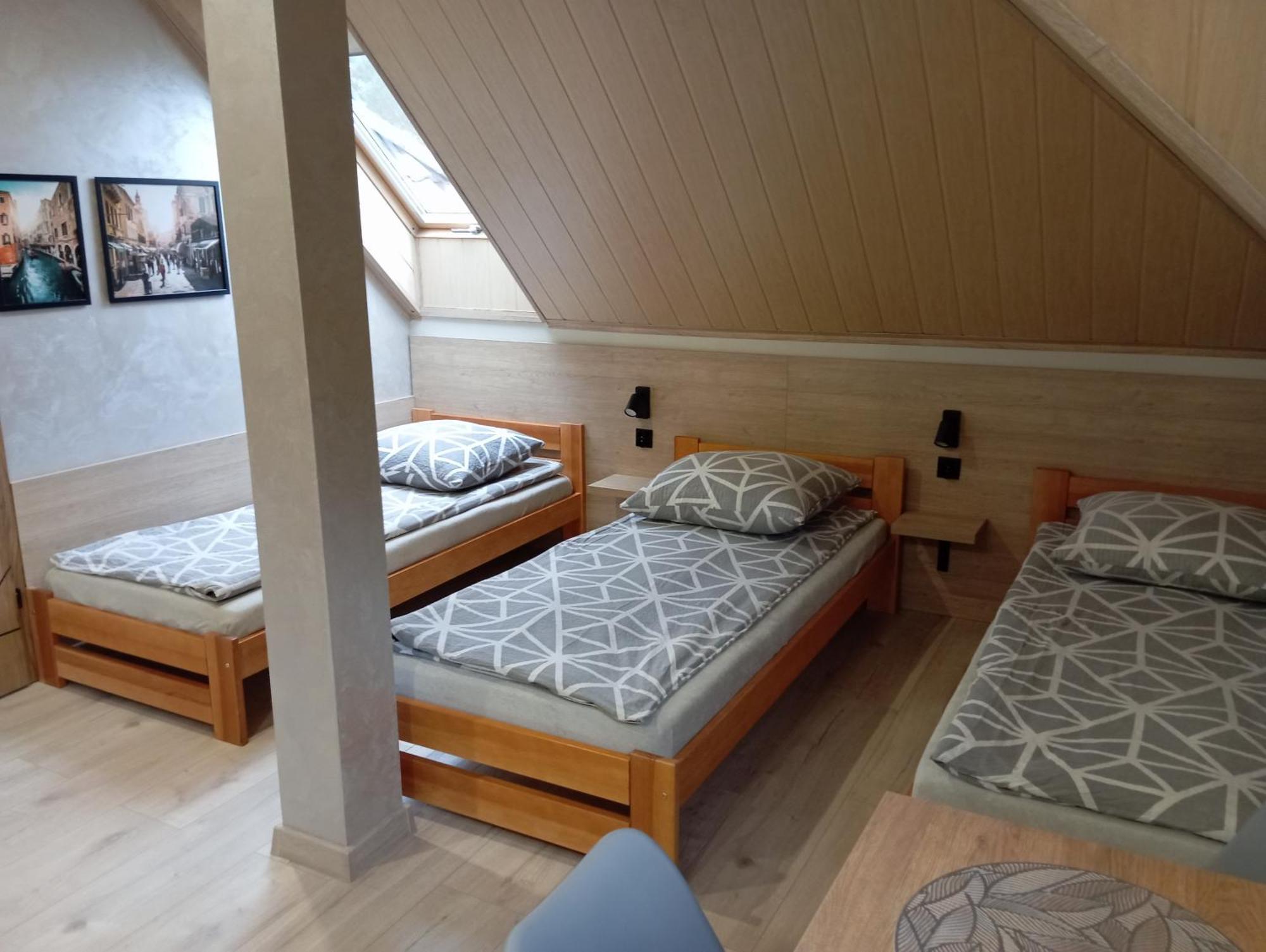 Zacisze Apartment Rozalin  Room photo