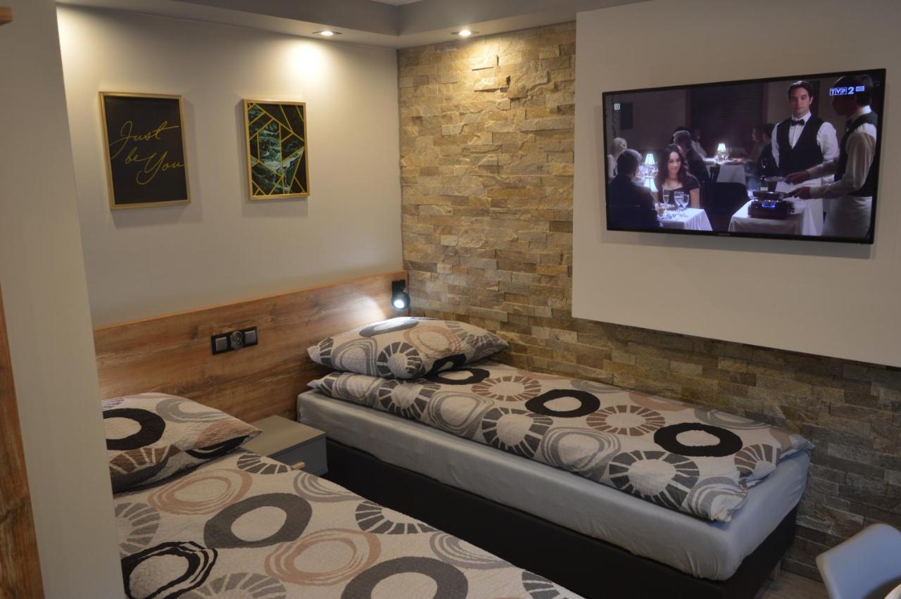 Zacisze Apartment Rozalin  Exterior photo